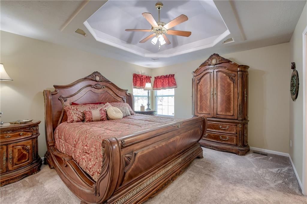 748 SW Windsong Circle — photo 8