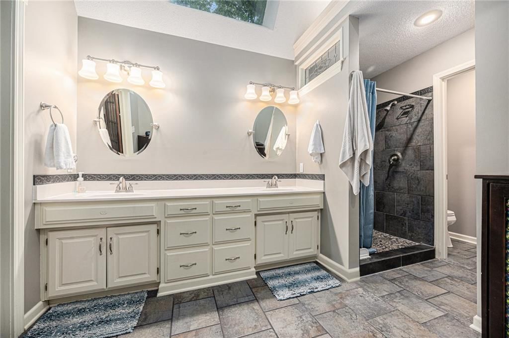 5517 Sleepy Hollow Road — photo 20