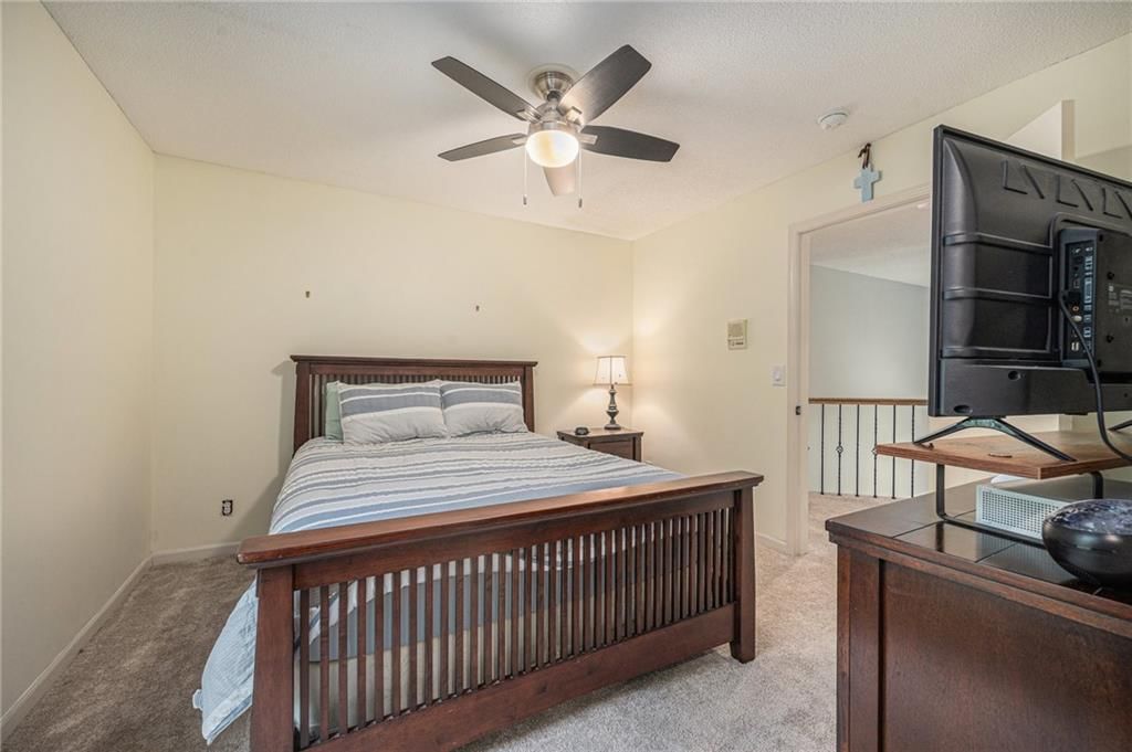 5517 Sleepy Hollow Road — photo 26