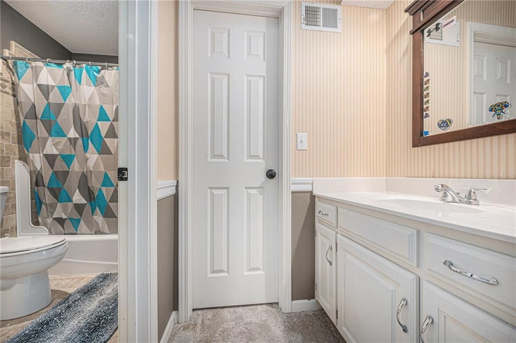 5517 Sleepy Hollow Road — photo 28
