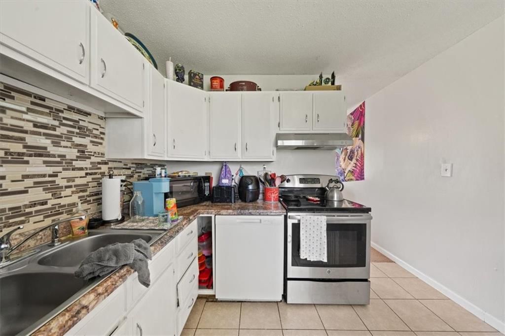 18828-30 E Wigwam Place — photo 4