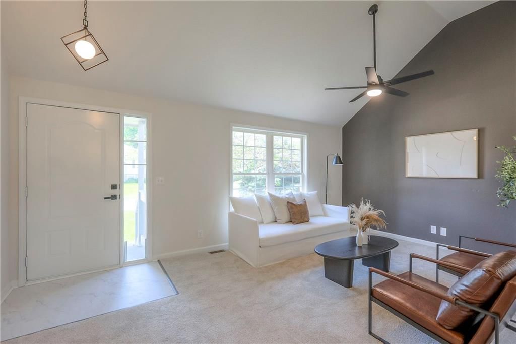 1102 Manse Drive — photo 4