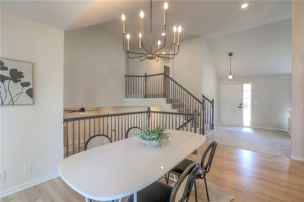 1102 Manse Drive — photo 9