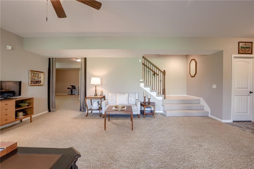 9301 N Belleview Avenue — photo 44