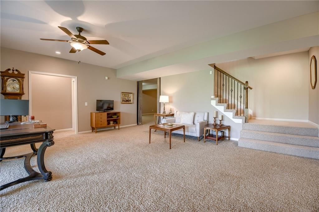 9301 N Belleview Avenue — photo 45