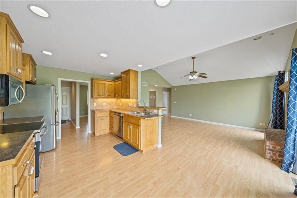 219 E 2300 Road — photo 14