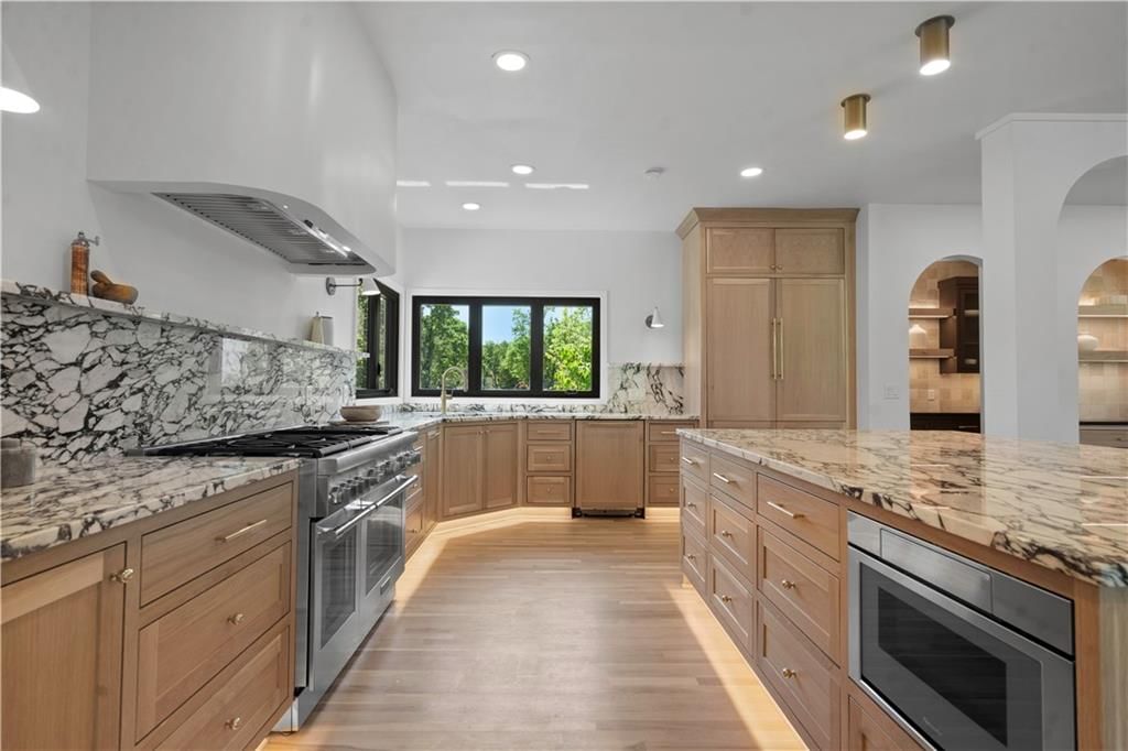 12816 Birch Street — photo 16