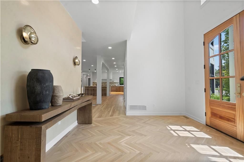 12816 Birch Street — photo 8