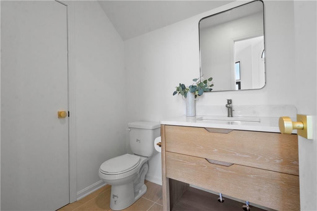 12816 Birch Street — photo 86