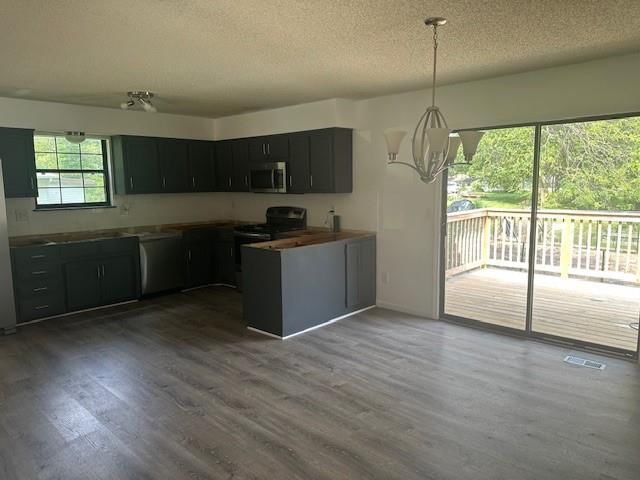 7037 N Holmes Street — photo 9