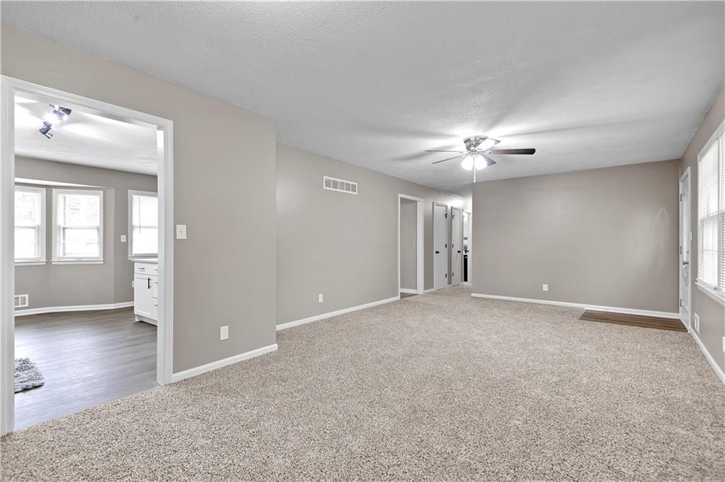 3622 QUEEN RIDGE Drive — photo 6
