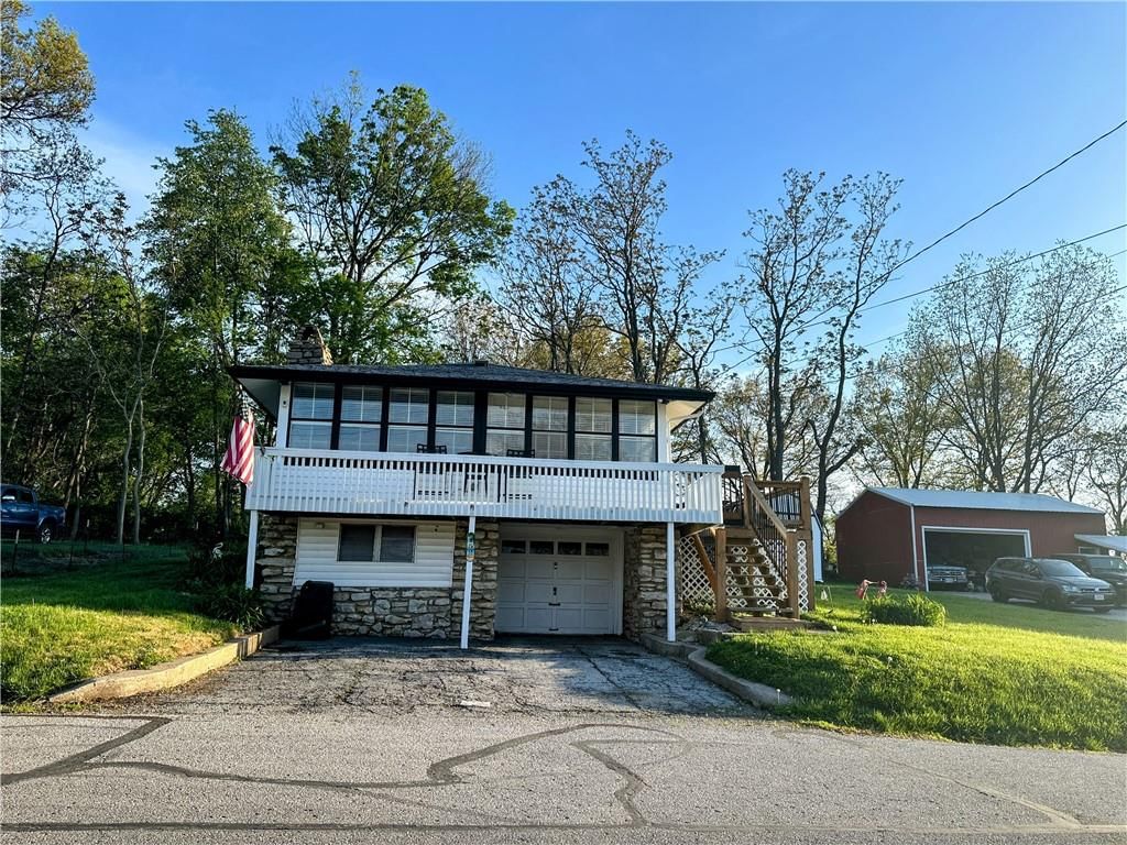 152 Beach Drive, Lake Tapawingo, MO