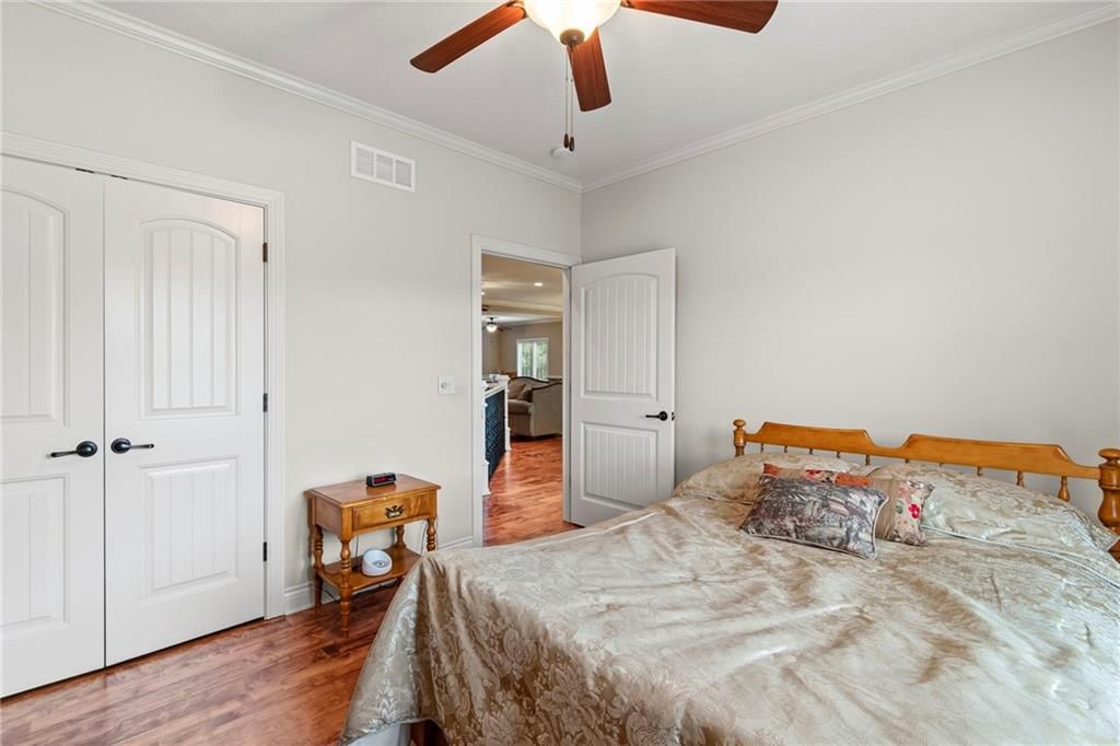 11217 Taylor Drive — photo 24
