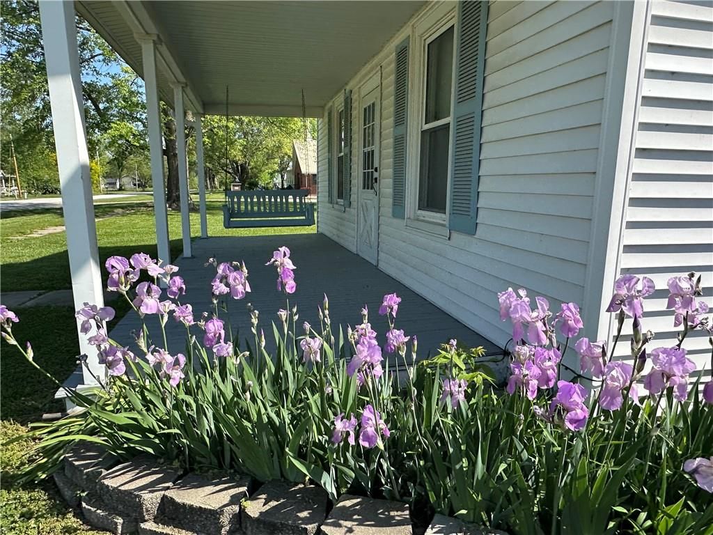 304 Walnut Street — photo 2
