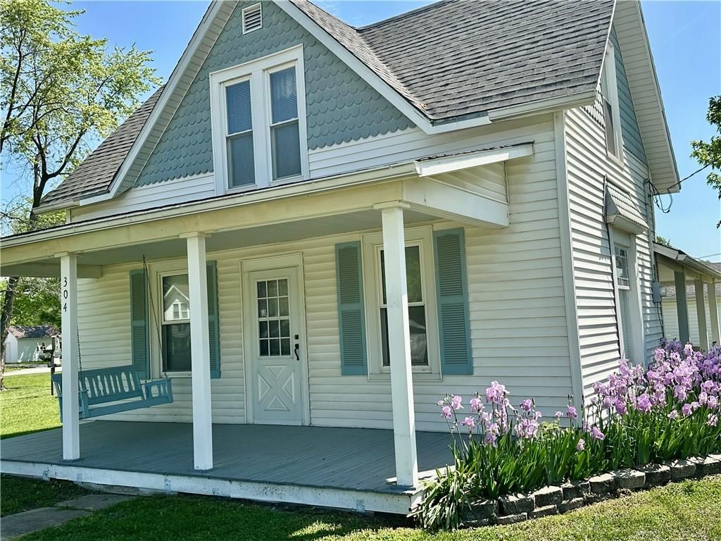 304 Walnut Street — photo 11