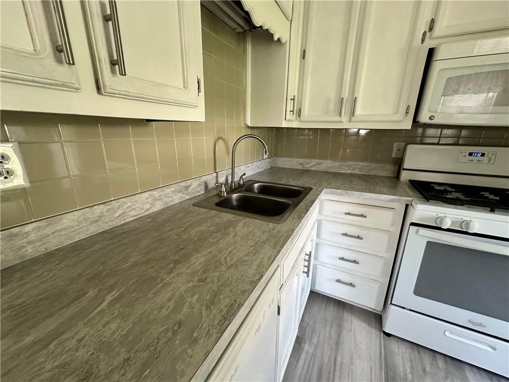 304 Walnut Street — photo 15