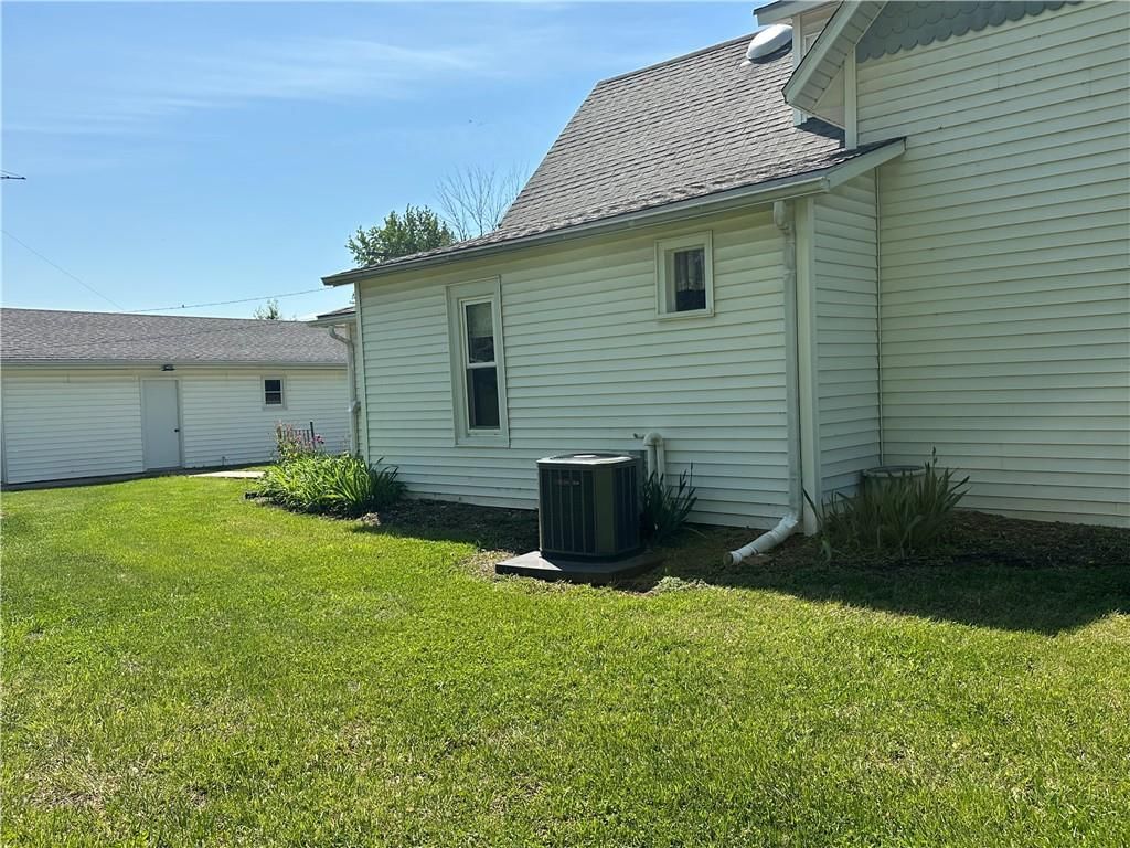 304 Walnut Street — photo 4
