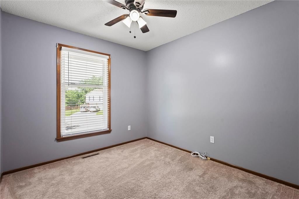 247 SE Brownfield Court — photo 22