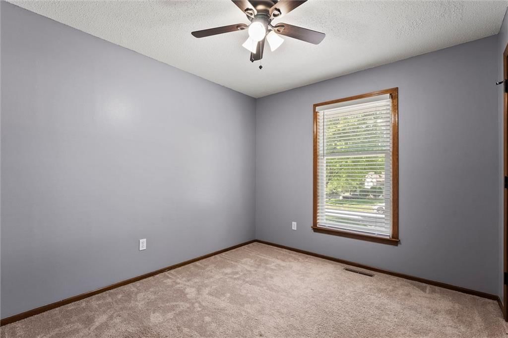 247 SE Brownfield Court — photo 23