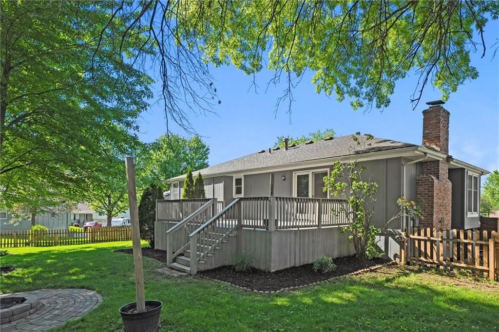 247 SE Brownfield Court — photo 28