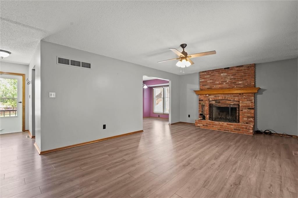247 SE Brownfield Court — photo 7