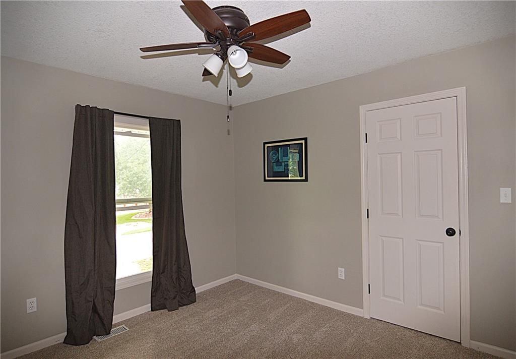 1748 NE Ridgeview Drive — photo 17