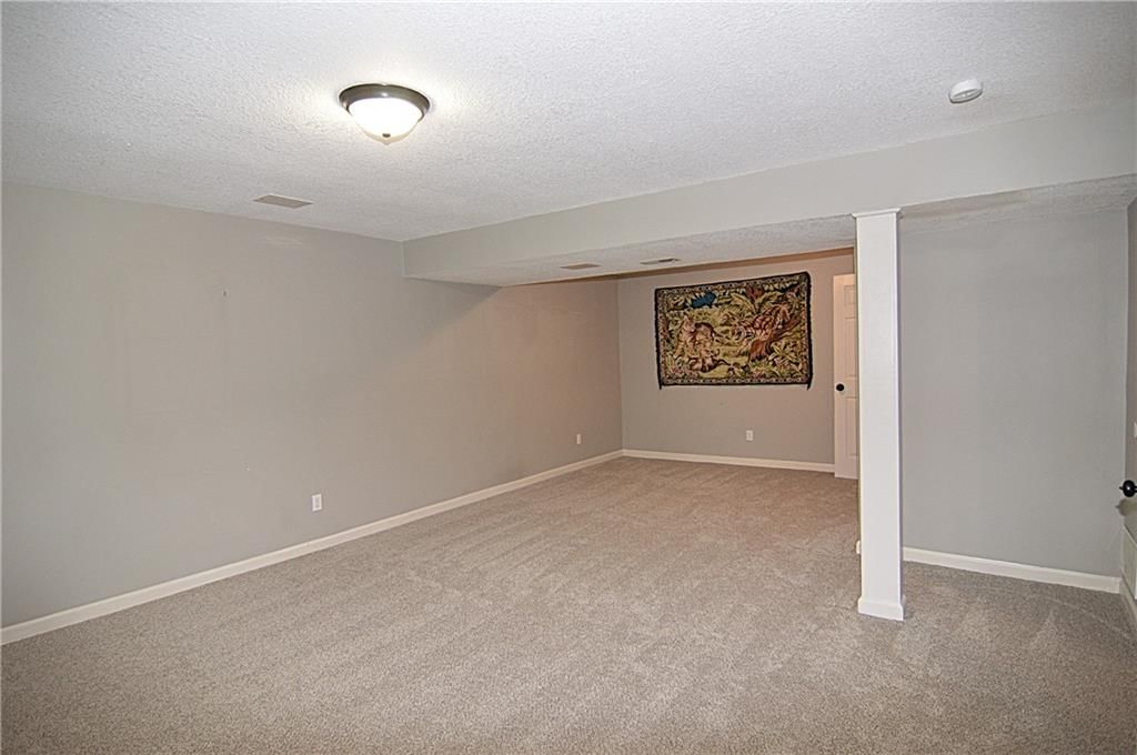 1748 NE Ridgeview Drive — photo 23