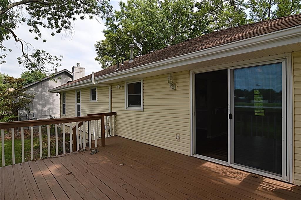 1748 NE Ridgeview Drive — photo 24