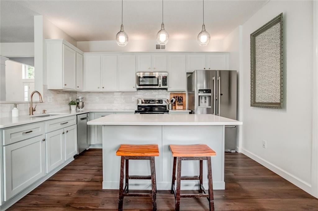 1849 W Cedar Street — photo 11