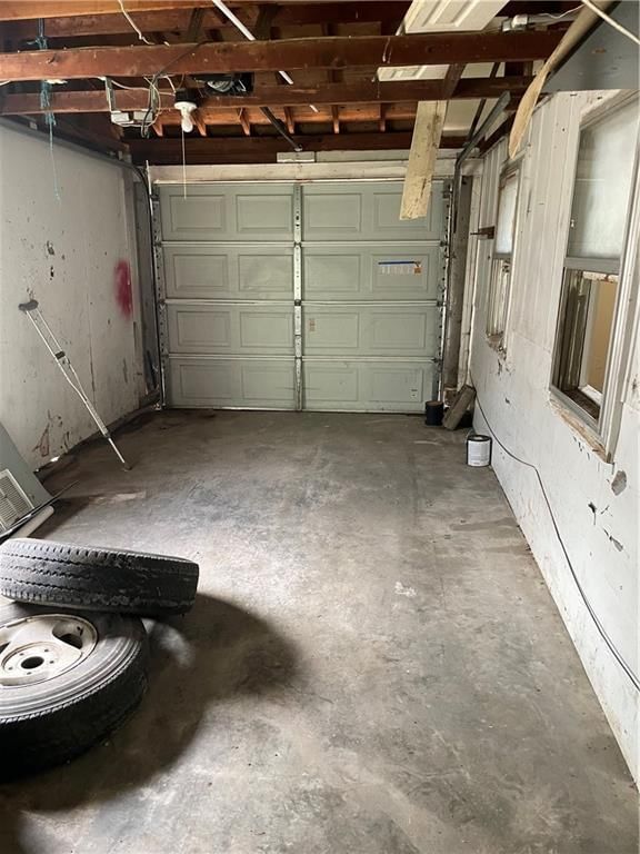 405 S Daviess Street — photo 12