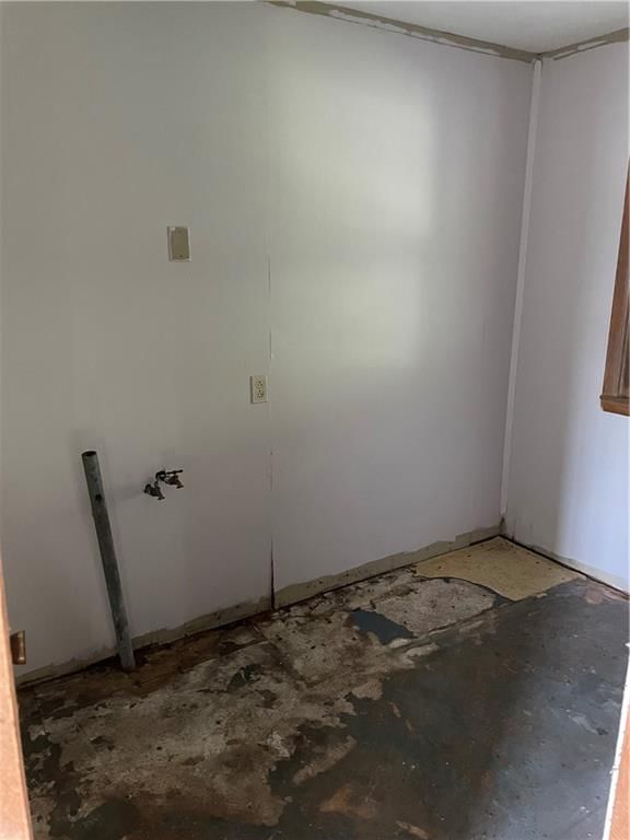 405 S Daviess Street — photo 9