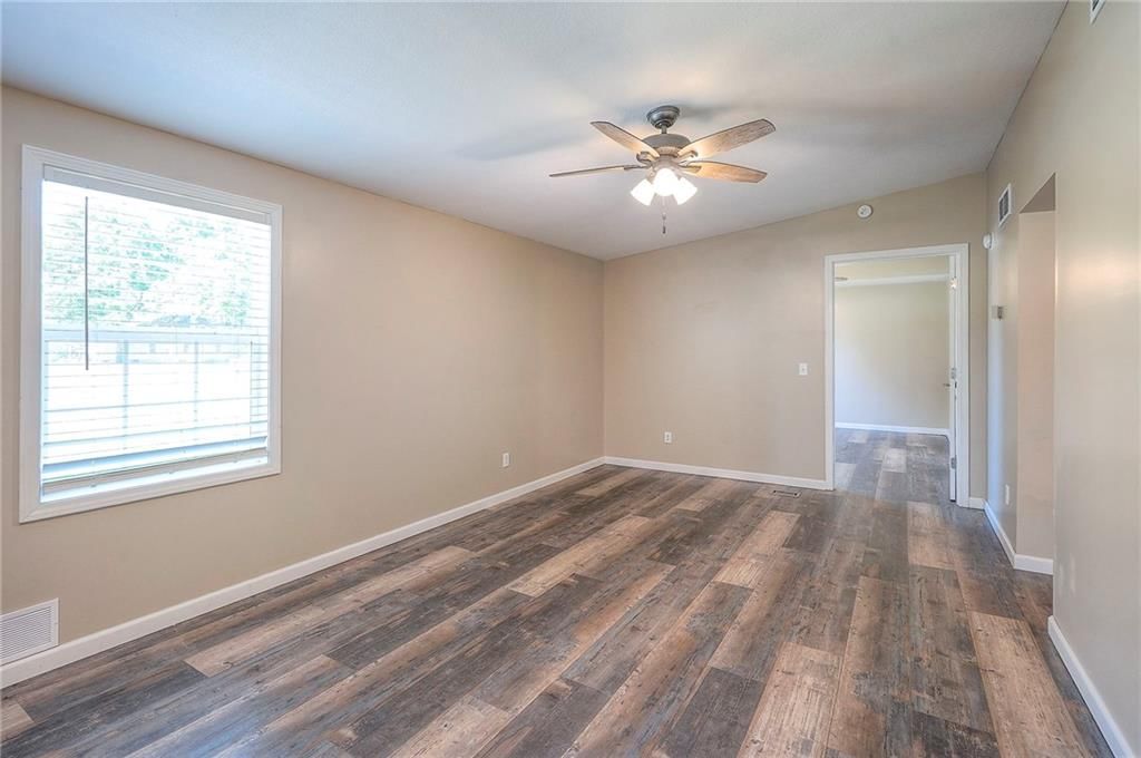 507 W 26th Street — photo 11