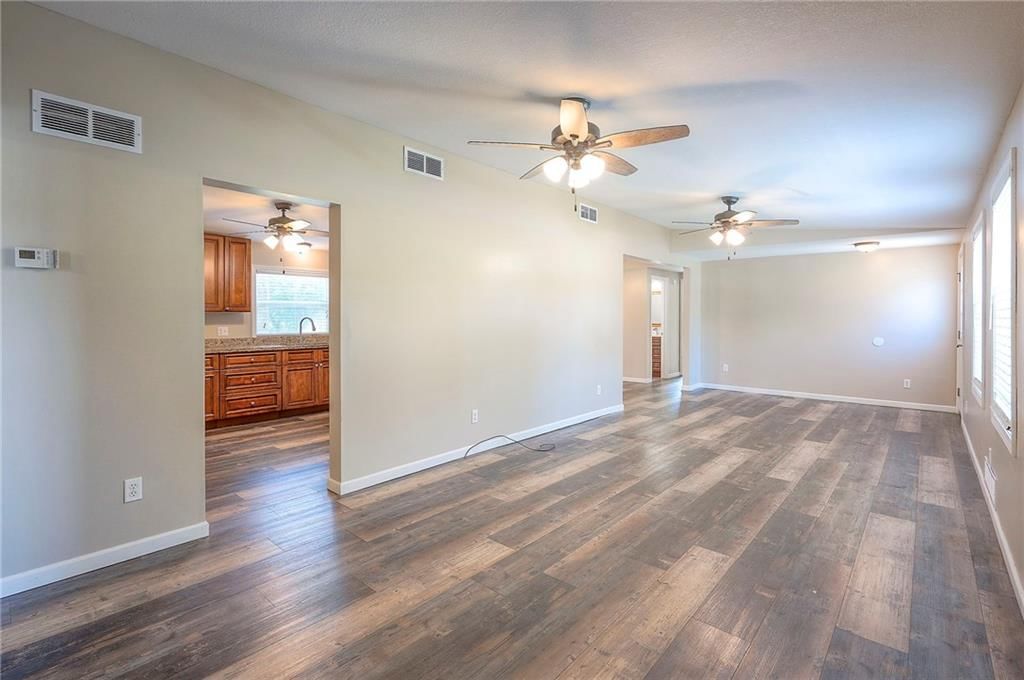 507 W 26th Street — photo 13