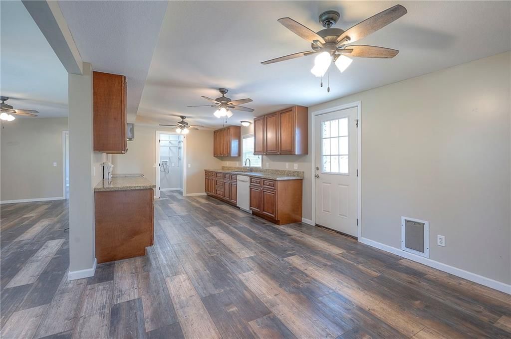 507 W 26th Street — photo 26