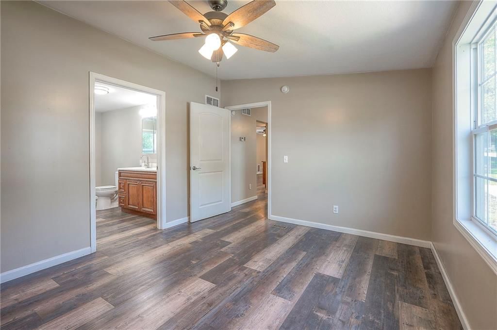 507 W 26th Street — photo 30