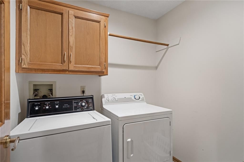 2023 NE Newport Court — photo 38