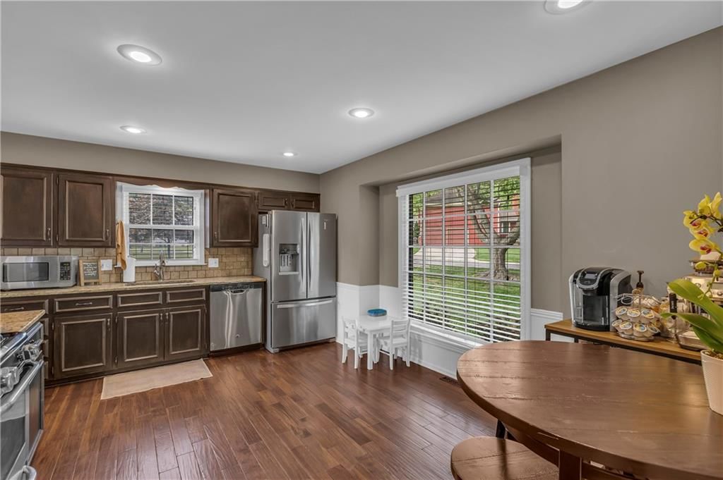 10001 Monrovia Street — photo 17