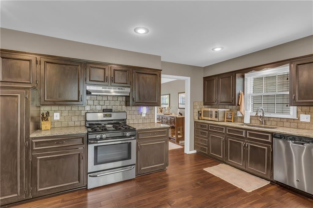 10001 Monrovia Street — photo 18