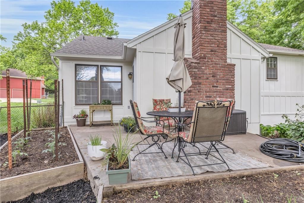 10001 Monrovia Street — photo 31