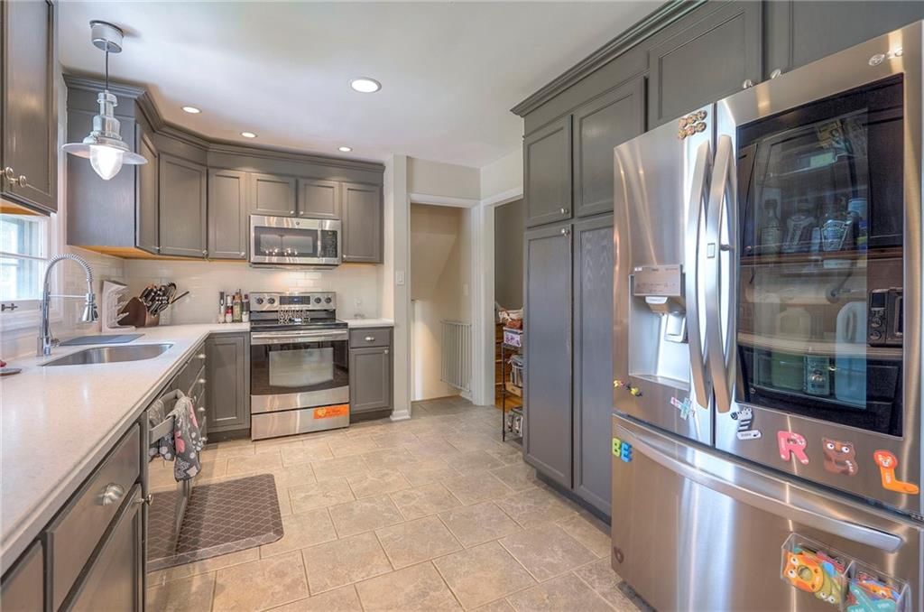 9516 Madison Avenue — photo 21