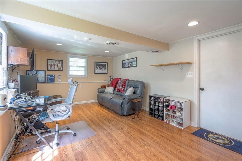 9516 Madison Avenue — photo 25
