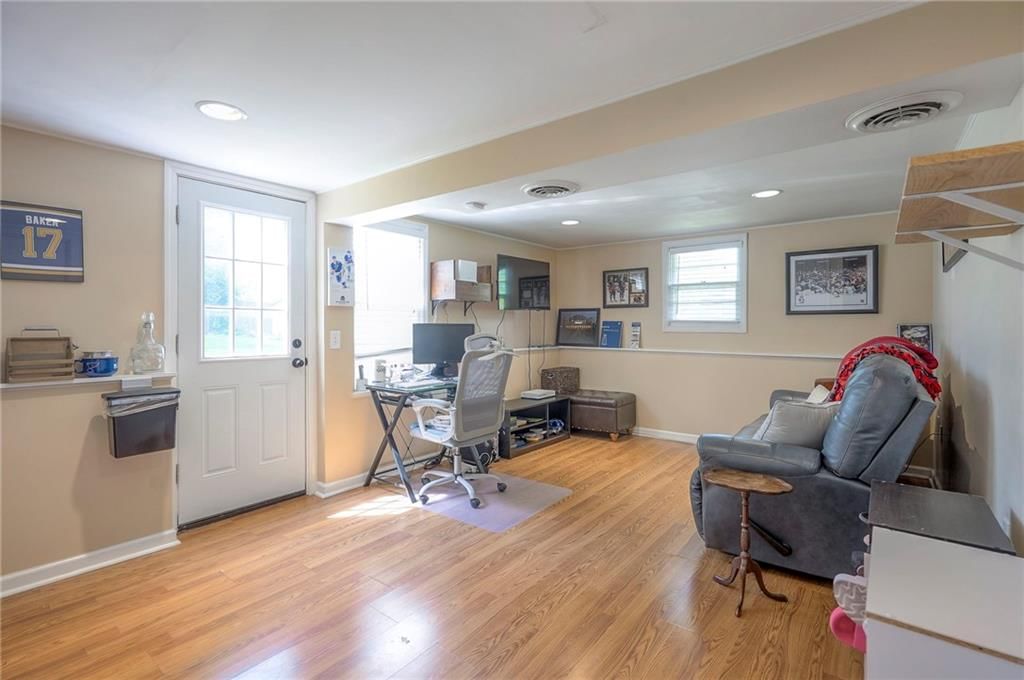 9516 Madison Avenue — photo 26