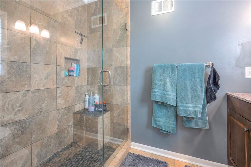 9516 Madison Avenue — photo 38