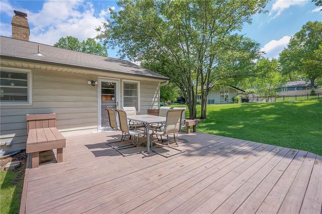9516 Madison Avenue — photo 41