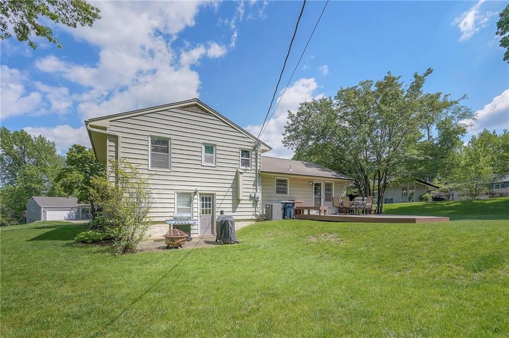 9516 Madison Avenue — photo 44