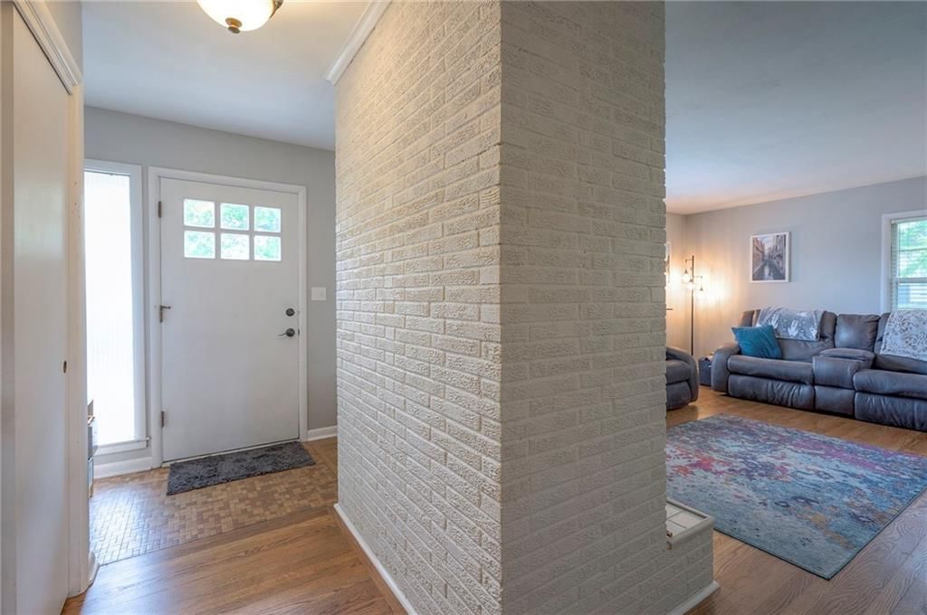9516 Madison Avenue — photo 10