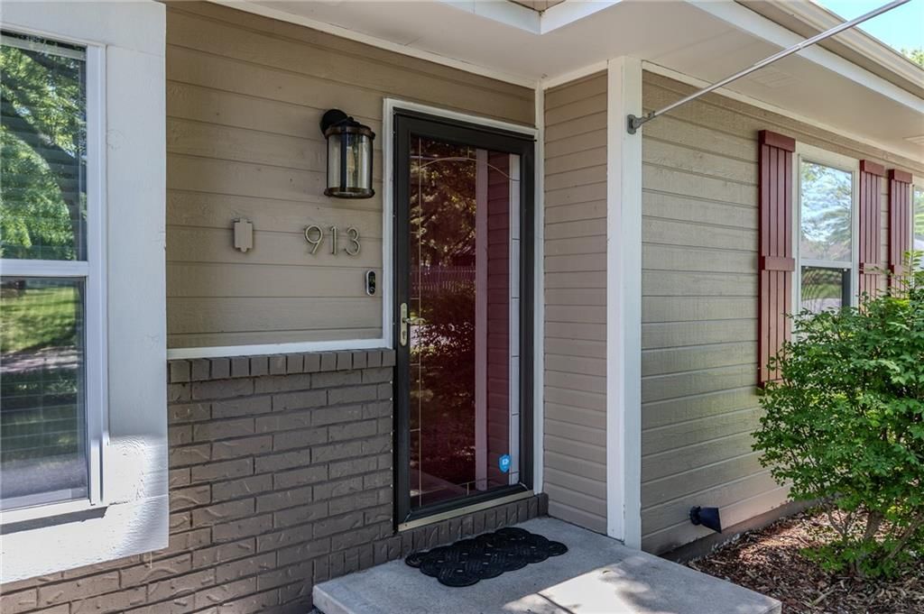 913 Walnut Street — photo 2