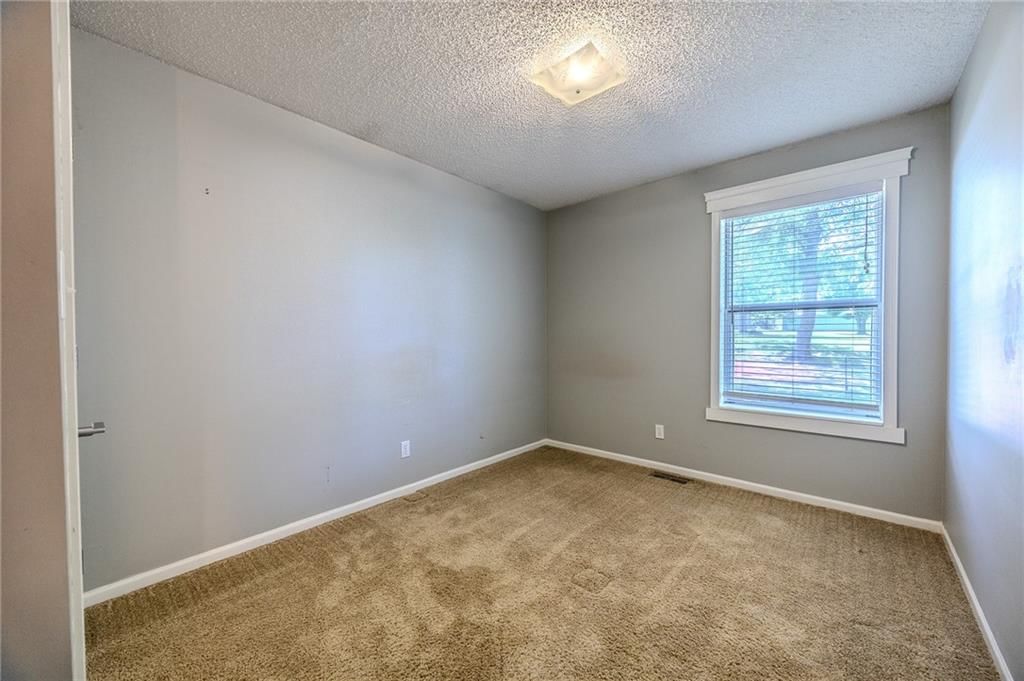 913 Walnut Street — photo 11