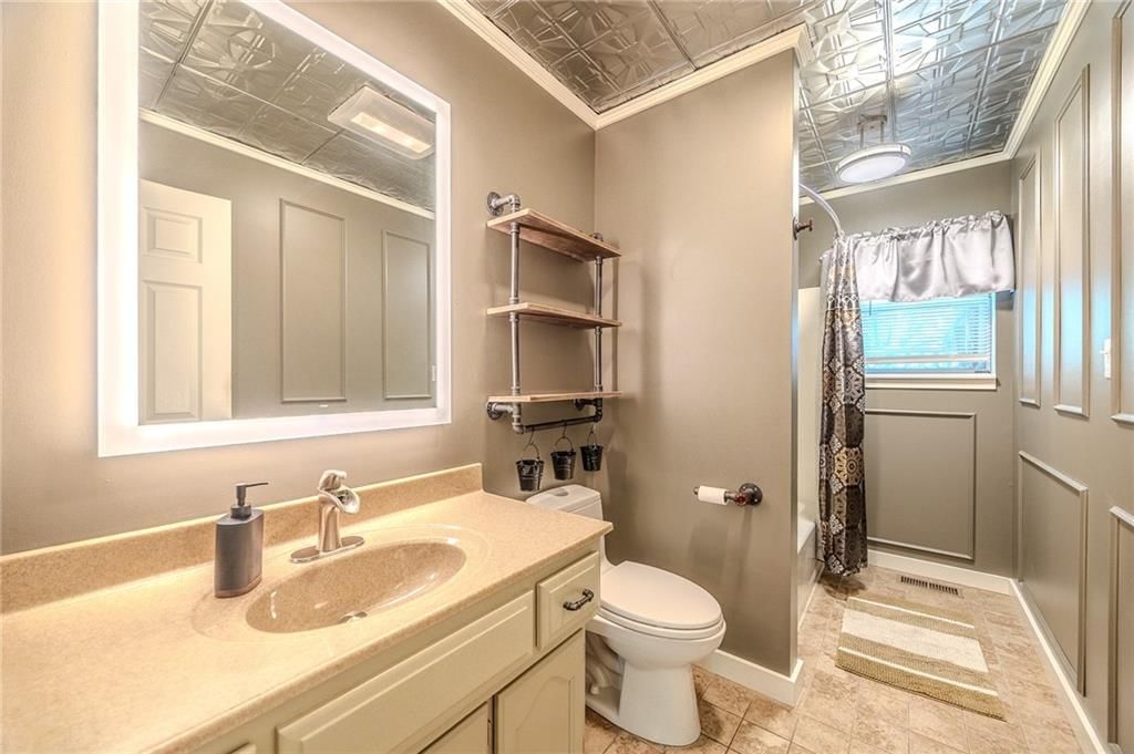 913 Walnut Street — photo 13