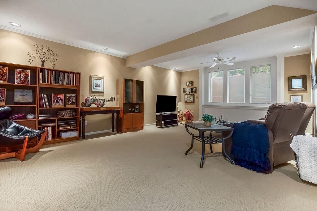 9915 Vista Drive — photo 20